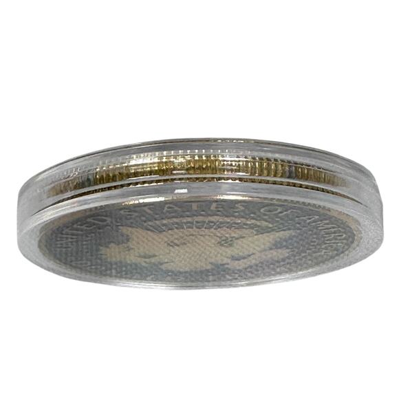 2020 Donald Trump Commemorative Coin Black Gold Plated Collectible US President - Picture 3 of 4